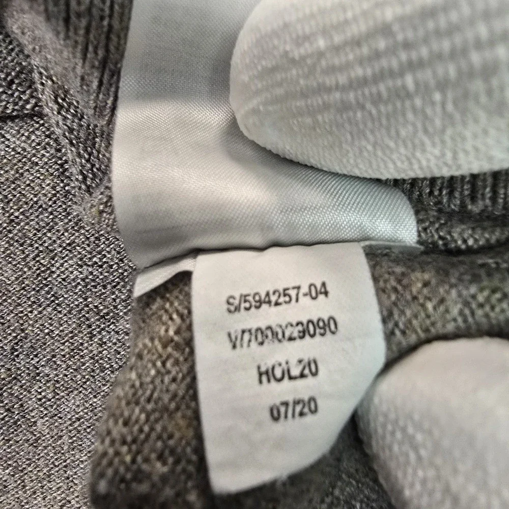 BANANA REPUBLIC Mens Medium Premium Luxe Yarn Crew Neck Gray Sweater